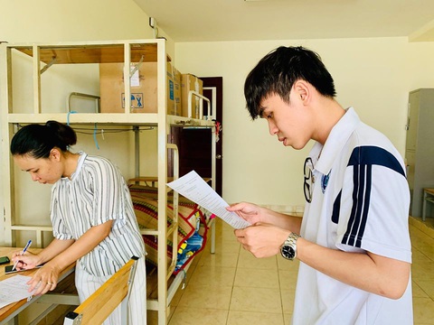 Hỗ trợ kinh phí cho sinh viên ở ký túc xá ĐHQG TP.HCM bị thất lạc đồ - Ảnh 1. Hỗ trợ kinh phí cho sinh viên ở ký túc xá ĐHQG TP.HCM bị thất lạc đồ - Ảnh 1.