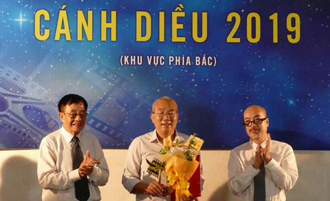 Cát Phượng, Hồng Diễm - hai nữ diễn viên chính xuất sắc nhận giải Cánh diều 2020 - Ảnh 1. Cát Phượng, Hồng Diễm - hai nữ diễn viên chính xuất sắc nhận giải Cánh diều 2020 - Ảnh 1.