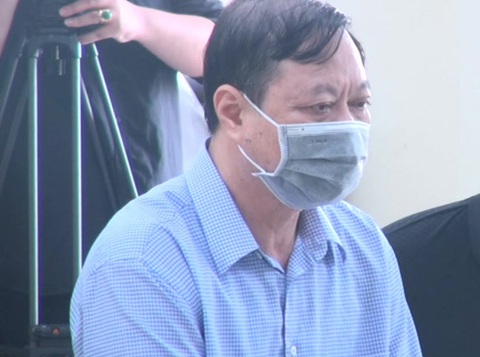 Nhận hối lộ 260 triệu đồng, cựu trưởng Công an TP Thanh Hóa lãnh 24 tháng tù - Ảnh 2. Nhận hối lộ 260 triệu đồng, cựu trưởng Công an TP Thanh Hóa lãnh 24 tháng tù - Ảnh 2.