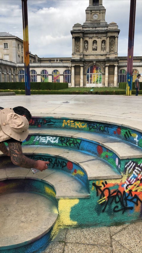 Huyền thoại graffiti lai Việt - Pháp vẽ tranh tôn vinh bác sĩ chống dịch - Ảnh 5. Huyền thoại graffiti lai Việt - Pháp vẽ tranh tôn vinh bác sĩ chống dịch - Ảnh 5.