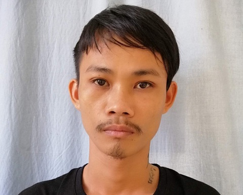 Truy bắt kẻ phá cửa thông gió trốn khỏi nhà tạm giam của công an - Ảnh 1. Truy bắt kẻ phá cửa thông gió trốn khỏi nhà tạm giam của công an - Ảnh 1.