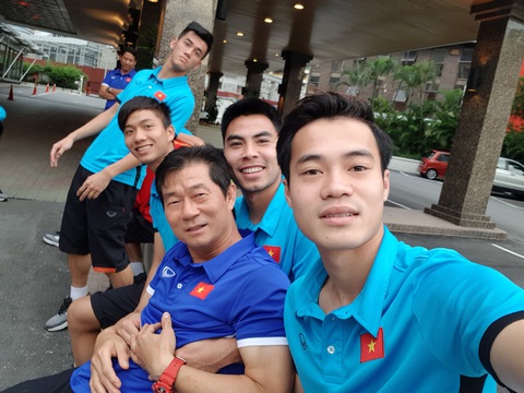 Cựu trợ lý HLV Park Hang Seo: Muốn đến World Cup, bóng đá VN phải gạt bỏ sự thoả mãn - Ảnh 2. Cựu trợ lý HLV Park Hang Seo: Muốn đến World Cup, bóng đá VN phải gạt bỏ sự thoả mãn - Ảnh 2.