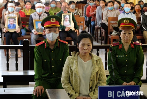 Người đàn bà giết 3 bà cháu lãnh án chung thân - Ảnh 1. Người đàn bà giết 3 bà cháu lãnh án chung thân - Ảnh 1.
