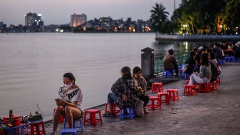 Việt Nam sau giãn cách và thành phố của những nụ cười trong mắt khách Tây - Ảnh 2. Việt Nam sau giãn cách và thành phố của những nụ cười trong mắt khách Tây - Ảnh 2.