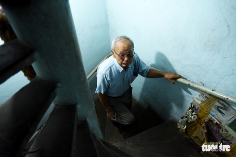 Người nghệ nhân già gần 90 tuổi lưu giữ hào quang của nghệ thuật đóng giày - Ảnh 5. Người nghệ nhân già gần 90 tuổi lưu giữ hào quang của nghệ thuật đóng giày - Ảnh 5.