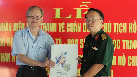 Gần 50 năm vẽ chân dung Bác - Ảnh 1. Gần 50 năm vẽ chân dung Bác - Ảnh 1.