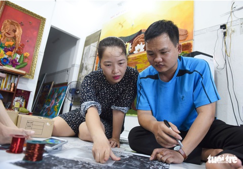 Cô gái sáng tạo ra dòng tranh dây đồng, chỉ truyền nghề cho người khuyết tật - Ảnh 12. Cô gái sáng tạo ra dòng tranh dây đồng, chỉ truyền nghề cho người khuyết tật - Ảnh 12.