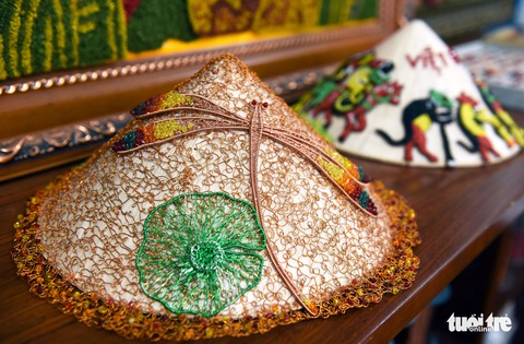 Cô gái sáng tạo ra dòng tranh dây đồng, chỉ truyền nghề cho người khuyết tật - Ảnh 9. Cô gái sáng tạo ra dòng tranh dây đồng, chỉ truyền nghề cho người khuyết tật - Ảnh 9.