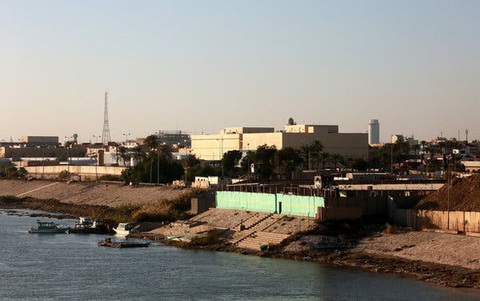 Rocket bắn vào khu vực gần Đại sứ quán Mỹ tại Baghdad, Iraq - Ảnh 1. Rocket bắn vào khu vực gần Đại sứ quán Mỹ tại Baghdad, Iraq - Ảnh 1.