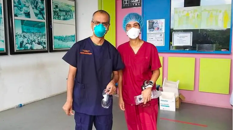 Bác sĩ Singapore: Chúng tôi học cách cười bằng đôi mắt - Ảnh 2. Bác sĩ Singapore: Chúng tôi học cách cười bằng đôi mắt - Ảnh 2.