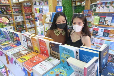 Sau cách ly, Sài Gòn vẫn còn nghỉ ngơi yên bình lạ thường - Ảnh 2. Sau cách ly, Sài Gòn vẫn còn nghỉ ngơi yên bình lạ thường - Ảnh 2.
