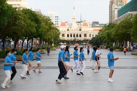 Sau cách ly, Sài Gòn vẫn còn nghỉ ngơi yên bình lạ thường - Ảnh 4. Sau cách ly, Sài Gòn vẫn còn nghỉ ngơi yên bình lạ thường - Ảnh 4.
