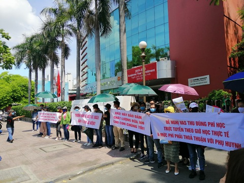 TP.HCM chỉ đạo giải quyết kiến nghị của phụ huynh Trường Việt Úc - Ảnh 1. TP.HCM chỉ đạo giải quyết kiến nghị của phụ huynh Trường Việt Úc - Ảnh 1.