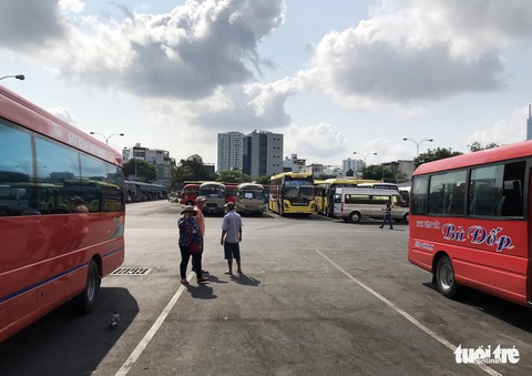 Đề xuất giảm phí bảo trì đường bộ 3-4 tháng cho xe khách, xe tải - Ảnh 1. Đề xuất giảm phí bảo trì đường bộ 3-4 tháng cho xe khách, xe tải - Ảnh 1.