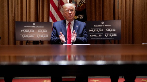 WHO khuyến cáo không dùng thuốc sốt rét, ông Trump nói 2 ngày nữa sẽ ngừng uống - Ảnh 1. WHO khuyến cáo không dùng thuốc sốt rét, ông Trump nói 2 ngày nữa sẽ ngừng uống - Ảnh 1.