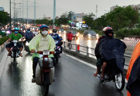 Nam Bộ vào mùa mưa, tại sao thời tiết còn oi bức? - Ảnh 1. Nam Bộ vào mùa mưa, tại sao thời tiết còn oi bức? - Ảnh 1.
