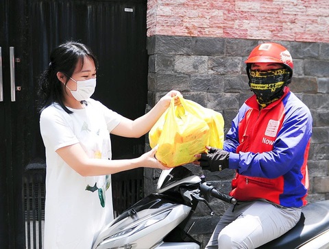 ‘Đi chợ Online’ giải pháp mua sắm tiện lợi, tiết kiệm của bà nội trợ - Ảnh 1. ‘Đi chợ Online’ giải pháp mua sắm tiện lợi, tiết kiệm của bà nội trợ - Ảnh 1.