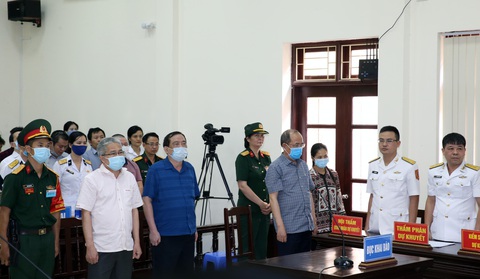 Cựu thứ trưởng Bộ Quốc phòng Nguyễn Văn Hiến lãnh 4 năm tù, Út trọc 20 năm tù - Ảnh 2. Cựu thứ trưởng Bộ Quốc phòng Nguyễn Văn Hiến lãnh 4 năm tù, Út trọc 20 năm tù - Ảnh 2.