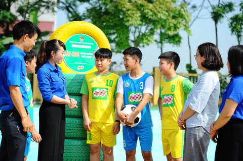 Sẽ có thêm 30 sân chơi năng động từ lốp xe cho trẻ em - Ảnh 1. Sẽ có thêm 30 sân chơi năng động từ lốp xe cho trẻ em - Ảnh 1.