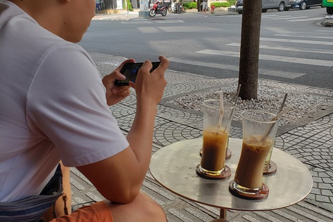 Đến Sài Gòn đừng quên uống cà phê sữa đá nhé - Ảnh 1. Đến Sài Gòn đừng quên uống cà phê sữa đá nhé - Ảnh 1.