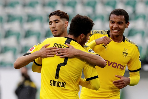 Đá bại Wolfsburg, Dortmund tăng sức ép lên đội đầu bảng Bayern Munich - Ảnh 2. Đá bại Wolfsburg, Dortmund tăng sức ép lên đội đầu bảng Bayern Munich - Ảnh 2.