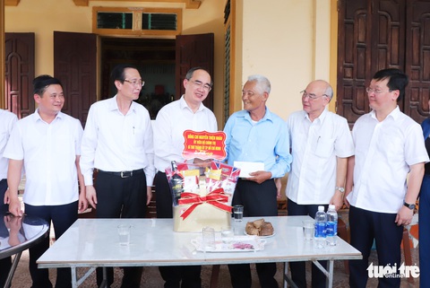 Khánh thành nhà trưng bày bổ sung và nhà bái đường quê hương Chủ tịch Hồ Chí Minh - Ảnh 5. Khánh thành nhà trưng bày bổ sung và nhà bái đường quê hương Chủ tịch Hồ Chí Minh - Ảnh 5.