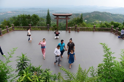 Du khách nội địa đã đặt tour nhiều hơn - Ảnh 1. Du khách nội địa đã đặt tour nhiều hơn - Ảnh 1.