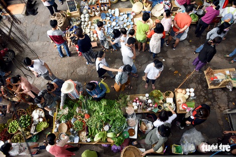 Chợ quê sáng chủ nhật đủ các món hàng dân dã hiếm có giữa trung tâm Sài Gòn - Ảnh 3. Chợ quê sáng chủ nhật đủ các món hàng dân dã hiếm có giữa trung tâm Sài Gòn - Ảnh 3.