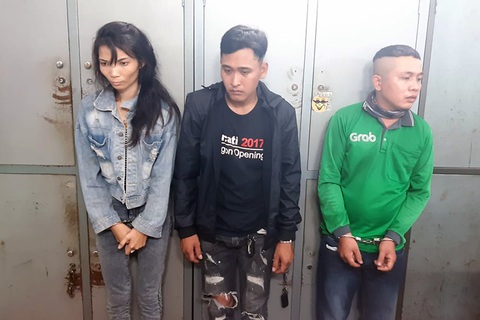 Triệt phá nhóm mua bán ma túy dùng vỏ bọc tài xế Grab - Ảnh 1. Triệt phá nhóm mua bán ma túy dùng vỏ bọc tài xế Grab - Ảnh 1.