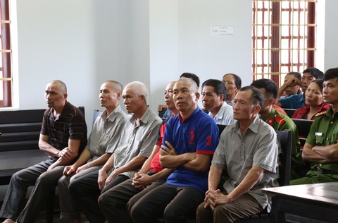 6 cựu chiến binh ra tù kêu oan: Phải rõ trắng đen vì chúng tôi là lính - Ảnh 2. 6 cựu chiến binh ra tù kêu oan: Phải rõ trắng đen vì chúng tôi là lính - Ảnh 2.
