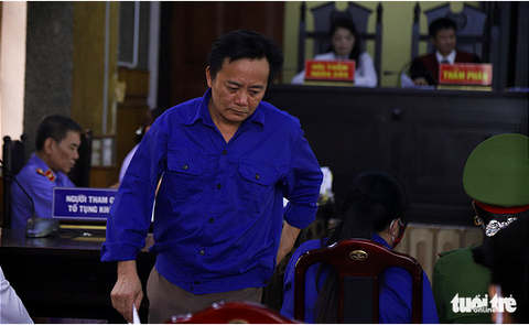 Cựu thượng tá công an Sơn La uất ức vì bị cáo buộc đưa hối lộ 1 tỉ đồng - Ảnh 1. Cựu thượng tá công an Sơn La uất ức vì bị cáo buộc đưa hối lộ 1 tỉ đồng - Ảnh 1.