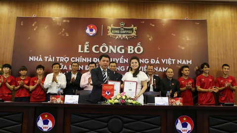 King Coffee của bà Diệp Thảo tài trợ đội tuyển bóng đá Việt Nam - Ảnh 1. King Coffee của bà Diệp Thảo tài trợ đội tuyển bóng đá Việt Nam - Ảnh 1.