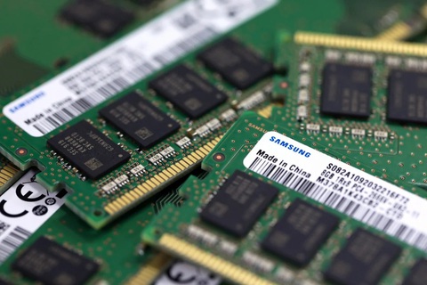 Huawei nhờ Samsung, SK Hynix bán cho chip nhớ - Ảnh 1. Huawei nhờ Samsung, SK Hynix bán cho chip nhớ - Ảnh 1.