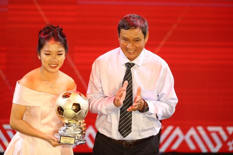 Đỗ Hùng Dũng và Huỳnh Như đoạt Quả bóng vàng 2019 - Ảnh 5. Đỗ Hùng Dũng và Huỳnh Như đoạt Quả bóng vàng 2019 - Ảnh 5.