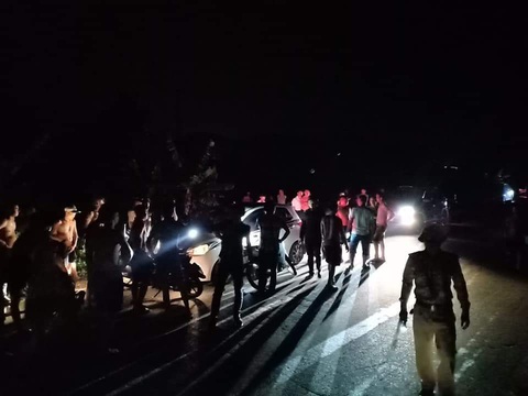 Say xỉn, tài xế lái xe tông thẳng và hất chiến sĩ công an lên nắp capô chạy 3km - Ảnh 1. Say xỉn, tài xế lái xe tông thẳng và hất chiến sĩ công an lên nắp capô chạy 3km - Ảnh 1.
