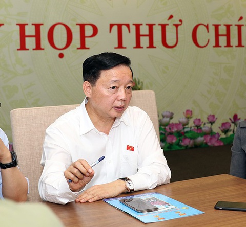 Bộ trưởng Trần Hồng Hà: Không có người nước ngoài nào sở hữu đất, ai cấp báo tôi xử lý ngay - Ảnh 1. Bộ trưởng Trần Hồng Hà: Không có người nước ngoài nào sở hữu đất, ai cấp báo tôi xử lý ngay - Ảnh 1.
