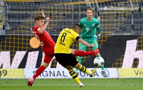 Siêu phẩm lốp bóng của Kimmich giúp Bayern Munich đánh bại Dortmund - Ảnh 2. Siêu phẩm lốp bóng của Kimmich giúp Bayern Munich đánh bại Dortmund - Ảnh 2.