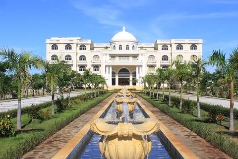 ‘Du học trong nước’ cùng The American University In VietNam (AUV) - Ảnh 1. ‘Du học trong nước’ cùng The American University In VietNam (AUV) - Ảnh 1.
