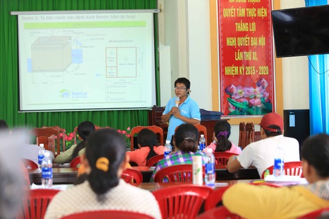 Ngôi làng bền vững: Người dân được tập huấn nhiều kỹ năng hữu ích - Ảnh 1. Ngôi làng bền vững: Người dân được tập huấn nhiều kỹ năng hữu ích - Ảnh 1.