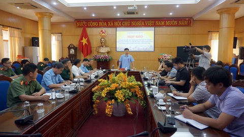 Tìm cá nhân, đơn vị khai quật lần đầu 13 mộ liệt sĩ không hài cốt - Ảnh 1. Tìm cá nhân, đơn vị khai quật lần đầu 13 mộ liệt sĩ không hài cốt - Ảnh 1.