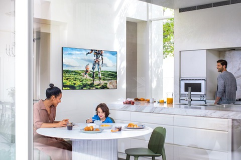Chi trăm triệu đồng cho TV vô cực và cái kết - Ảnh 3. Chi trăm triệu đồng cho TV vô cực và cái kết - Ảnh 3.