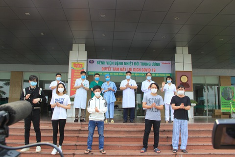 Chỉ còn phi công người Anh, các ca lây cộng đồng khác tại Việt Nam đã khỏi bệnh - Ảnh 1. Chỉ còn phi công người Anh, các ca lây cộng đồng khác tại Việt Nam đã khỏi bệnh - Ảnh 1.