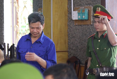 Gian lận điểm thi ở Sơn La: cựu phó giám đốc Sở GD-ĐT Sơn La lãnh 9 năm tù - Ảnh 2. Gian lận điểm thi ở Sơn La: cựu phó giám đốc Sở GD-ĐT Sơn La lãnh 9 năm tù - Ảnh 2.