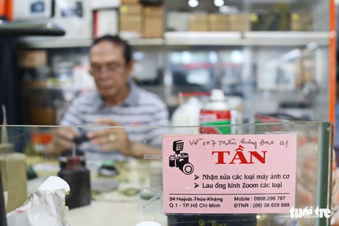 Gần nửa thế kỷ ‘chữa bệnh’ cho máy ảnh phim ở Sài Gòn - Ảnh 3. Gần nửa thế kỷ ‘chữa bệnh’ cho máy ảnh phim ở Sài Gòn - Ảnh 3.