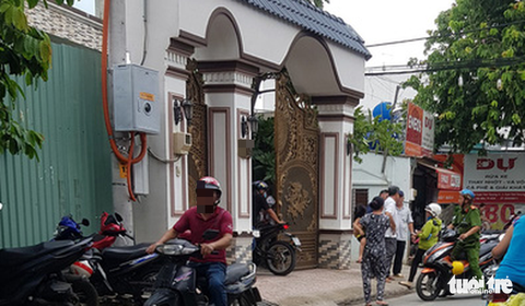Điều tra vụ người đàn ông bị sát hại tại căn nhà 3 tầng ở Hóc Môn - Ảnh 2. Điều tra vụ người đàn ông bị sát hại tại căn nhà 3 tầng ở Hóc Môn - Ảnh 2.