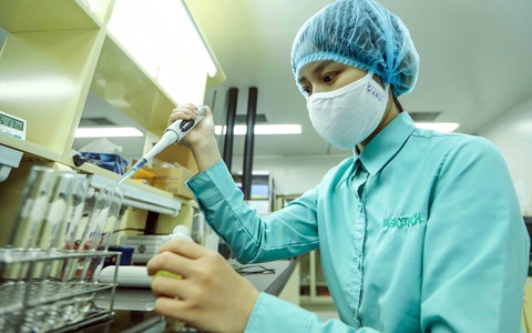 Đề xuất nhập vắc xin ngừa COVID-19 của Hãng AstraZeneca - Ảnh 1. Đề xuất nhập vắc xin ngừa COVID-19 của Hãng AstraZeneca - Ảnh 1.