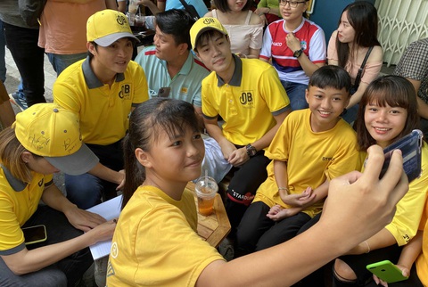Cựu Quả bóng vàng nữ Việt Nam Kiều Trinh mở quán cà phê - Ảnh 3. Cựu Quả bóng vàng nữ Việt Nam Kiều Trinh mở quán cà phê - Ảnh 3.