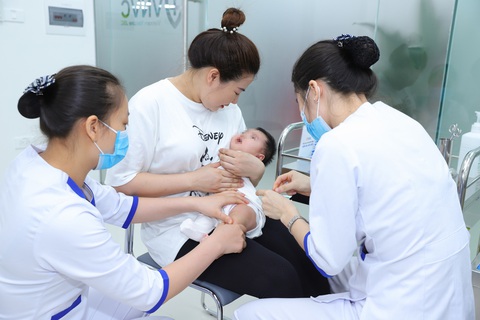 Khai trương trung tâm tiêm chủng VNVC Ninh Bình - Ảnh 3. Khai trương trung tâm tiêm chủng VNVC Ninh Bình - Ảnh 3.