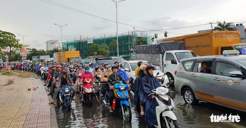Mưa to cả tiếng, Cần Thơ cũng mênh mông mênh mông - Ảnh 6. Mưa to cả tiếng, Cần Thơ cũng mênh mông mênh mông - Ảnh 6.