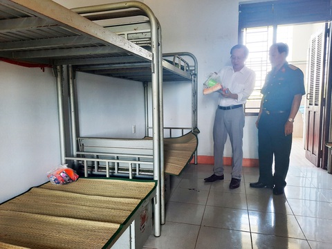Lấy mẫu xét nghiệm 243 phụ nữ mang thai về từ Đài Loan - Ảnh 2. Lấy mẫu xét nghiệm 243 phụ nữ mang thai về từ Đài Loan - Ảnh 2.